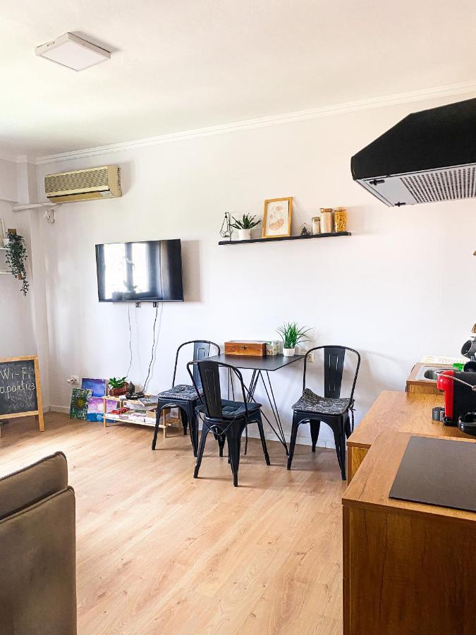 Entire Serviced Apartment With A Beautiful View Tirana Bagian luar foto