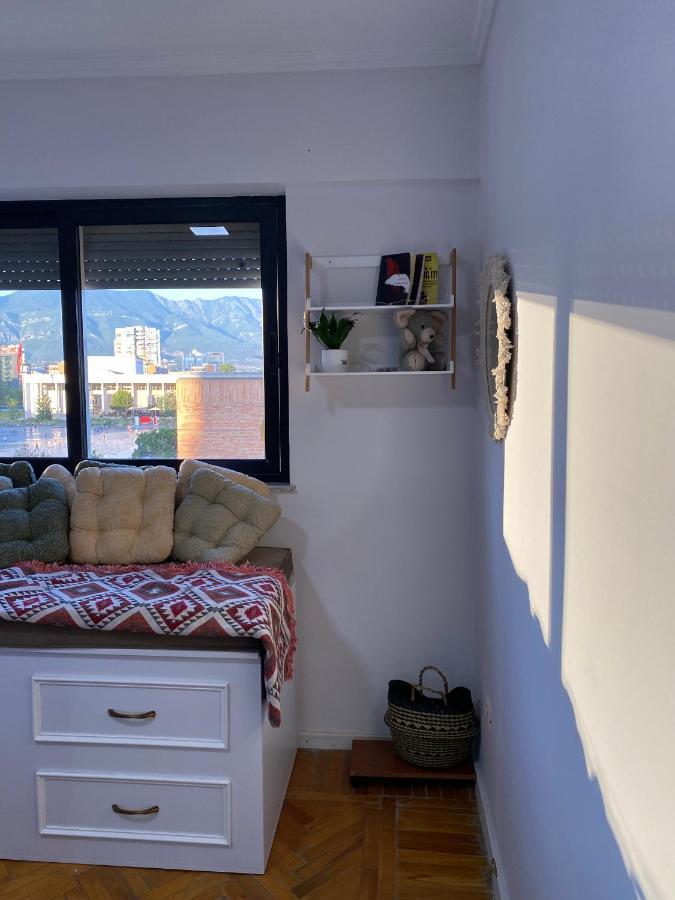 Entire Serviced Apartment With A Beautiful View Tirana Bagian luar foto
