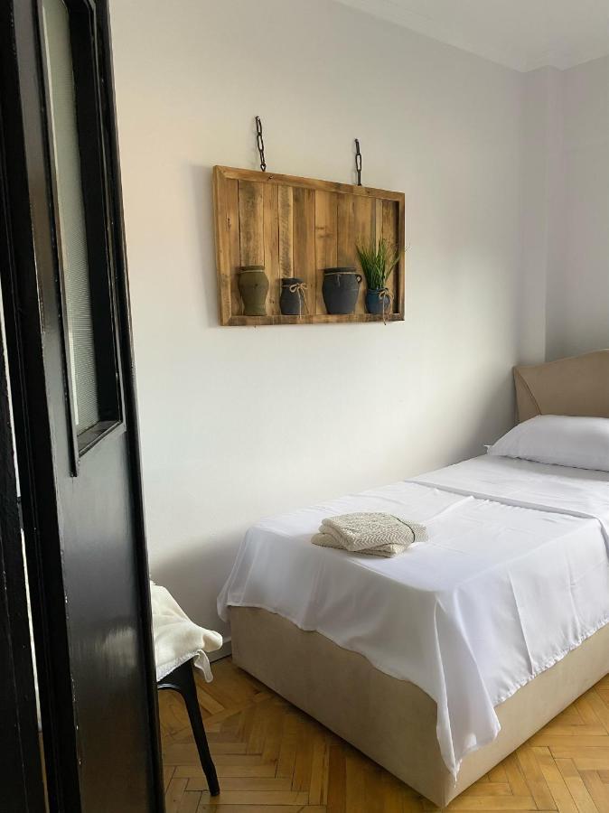 Entire Serviced Apartment With A Beautiful View Tirana Bagian luar foto